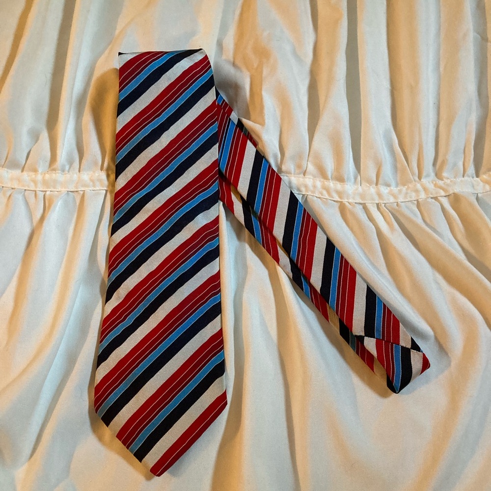 Burberry 100% Silk Tie Vintage - Picture 2 of 5